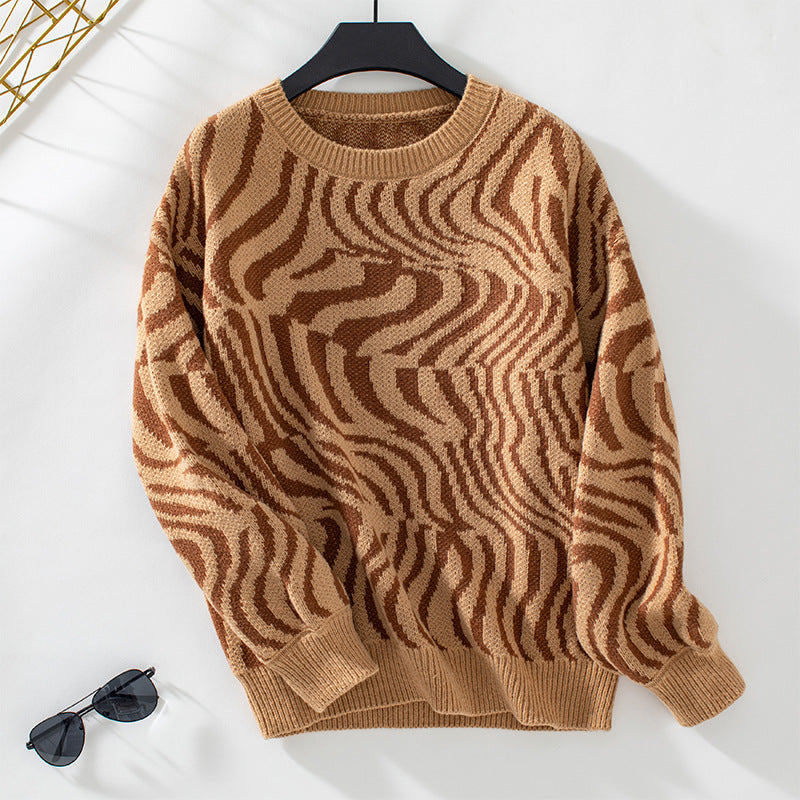 Women's fashionable knitted pullover with unique wave pattern