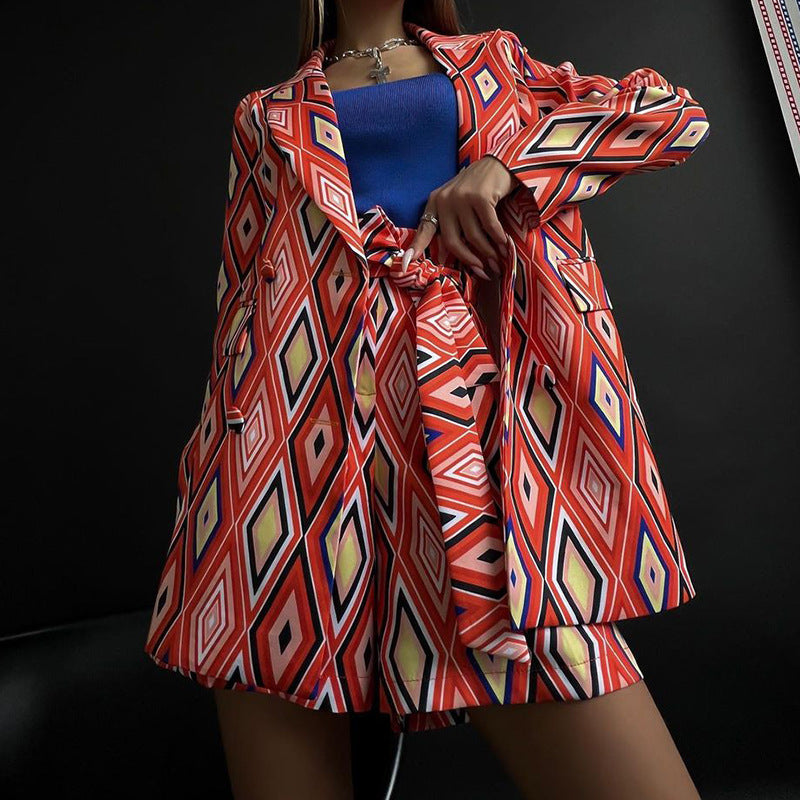 Women Blazer and Shorts Set with Geometric Pattern and Adjustable Belt