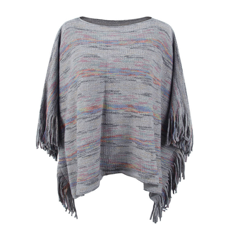 Ladies cozy poncho with fringed details