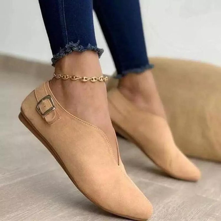 Ladies Elegant Moccasins With Fashionable Strap and Pointed Toe Area W&w