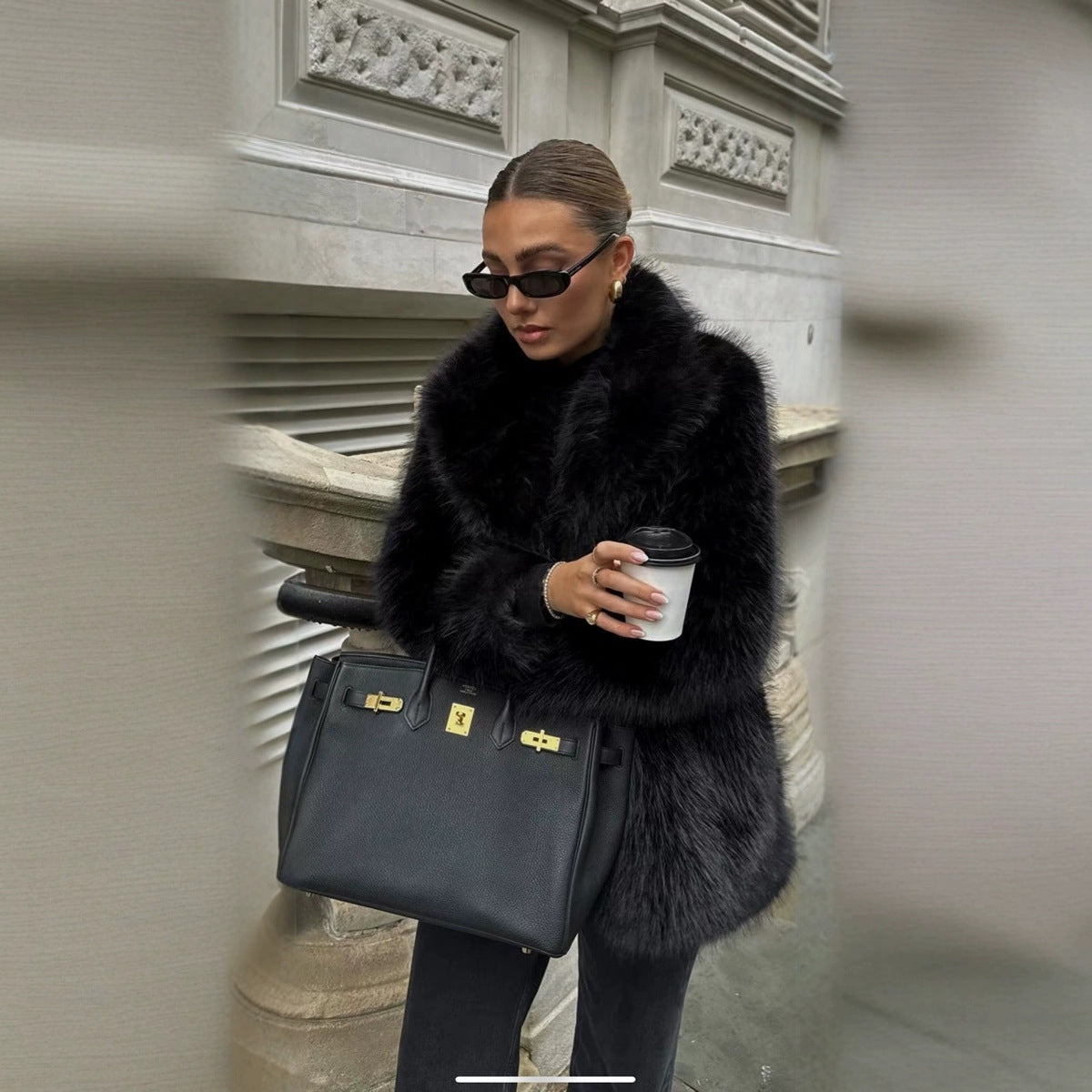 Women's Elegant Oversized Faux Fur Coat with Wide Cut Sleeves