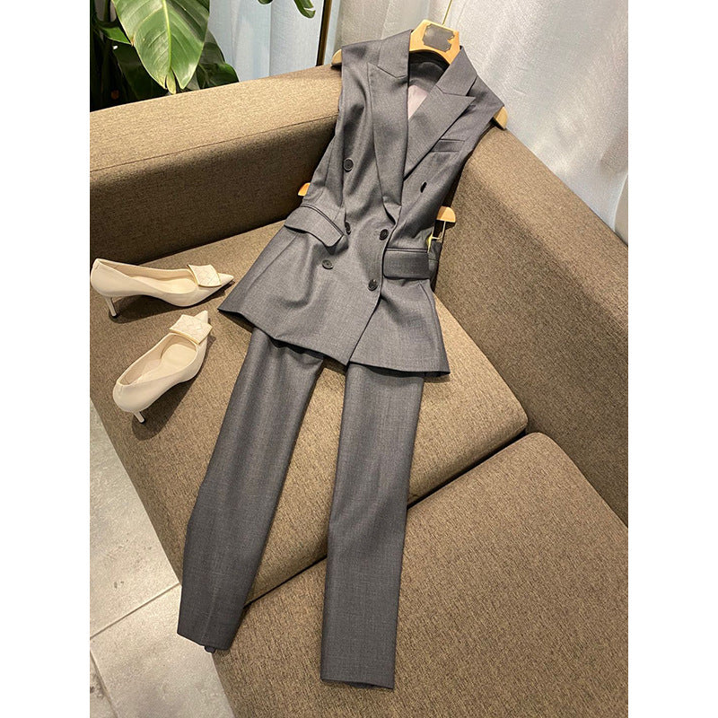 Women Modern Tailored Cape Blazer and Pants Suit