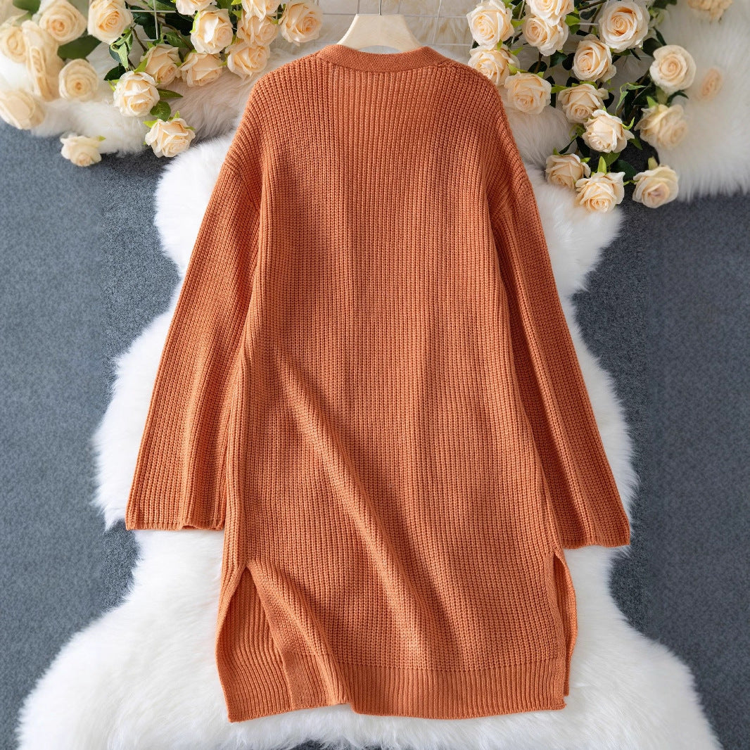 Women's airy cardigan with practical pockets and loose fit
