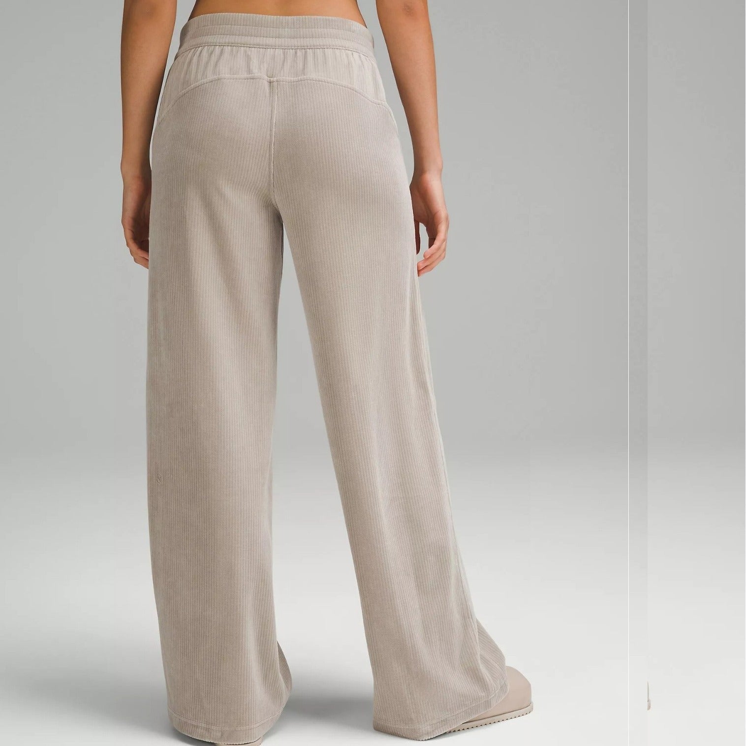 Women's Wide-Leg Corduroy Trousers