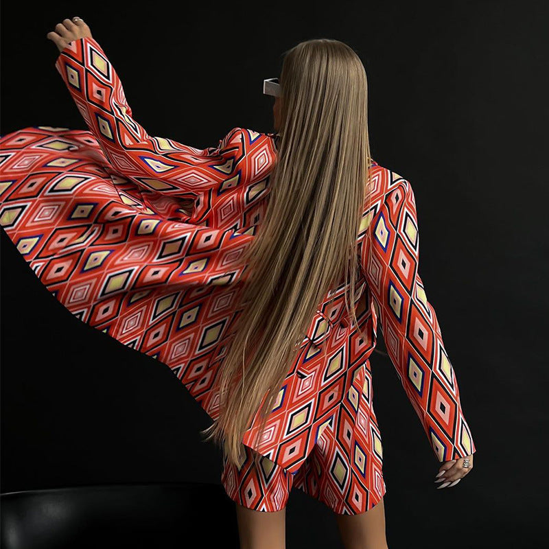 Women Blazer and Shorts Set with Geometric Pattern and Adjustable Belt