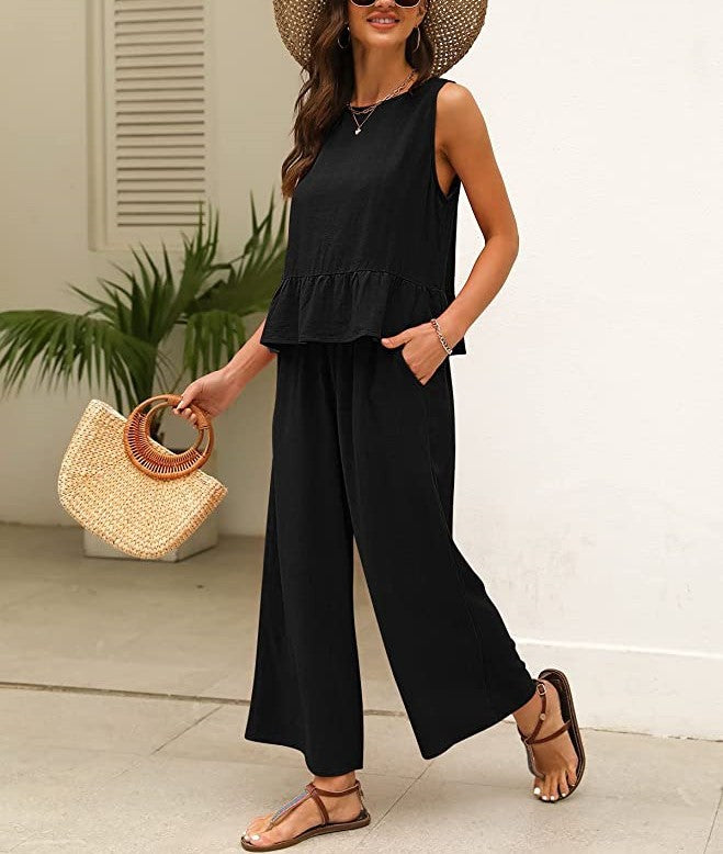 Ladies airy jumpsuit with ruffled hem
