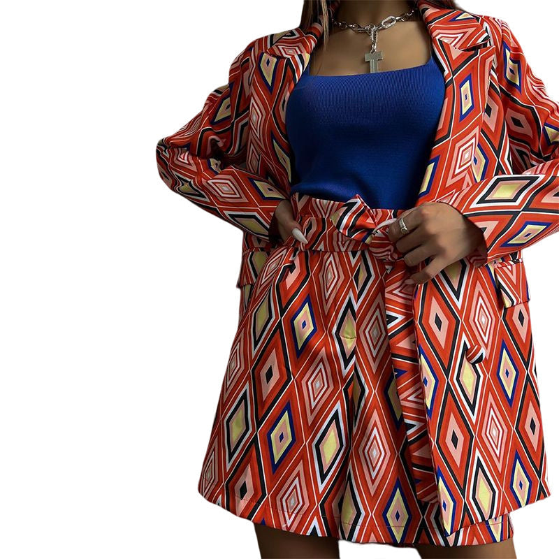 Women Blazer and Shorts Set with Geometric Pattern and Adjustable Belt