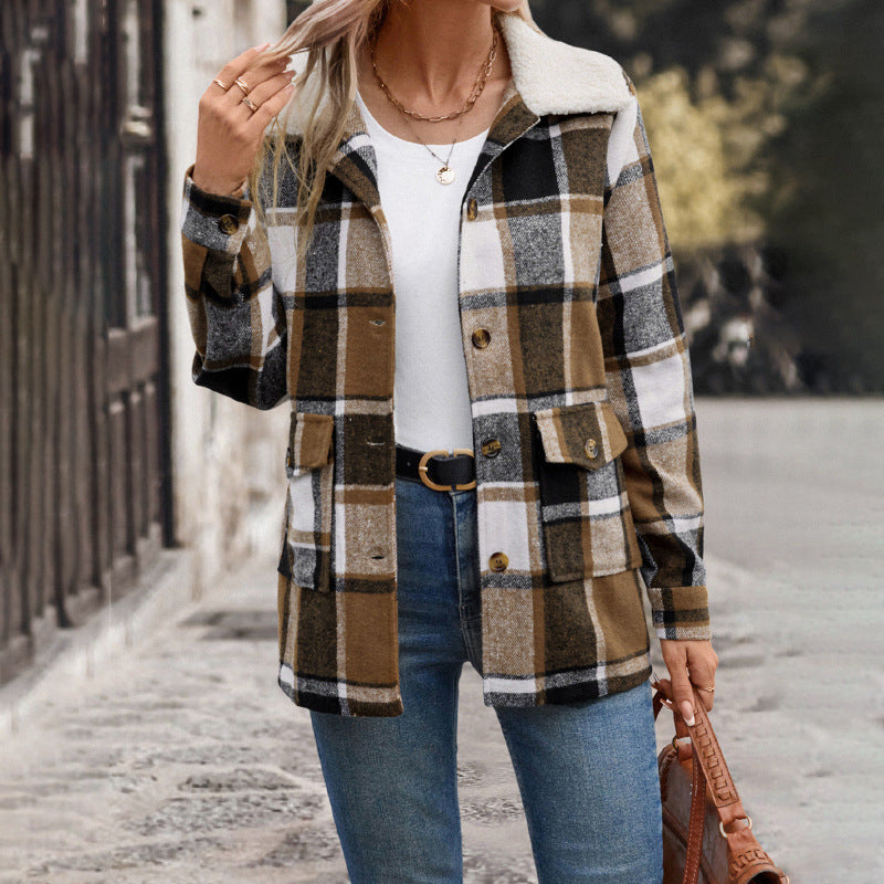 Women's casual checkered jacket with soft lining and practical pockets