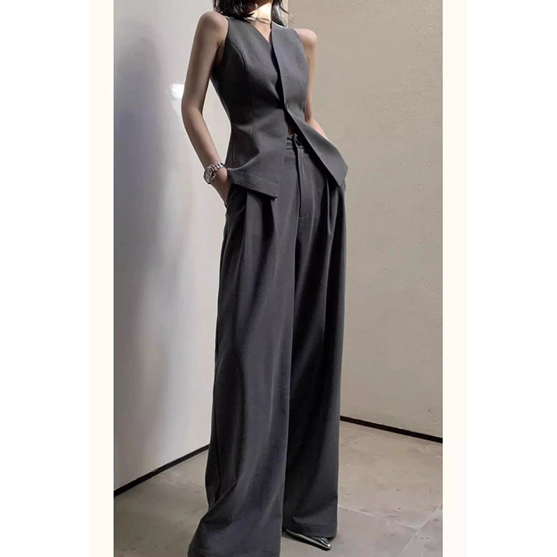 Women's Tailored Sleeveless Suit Set