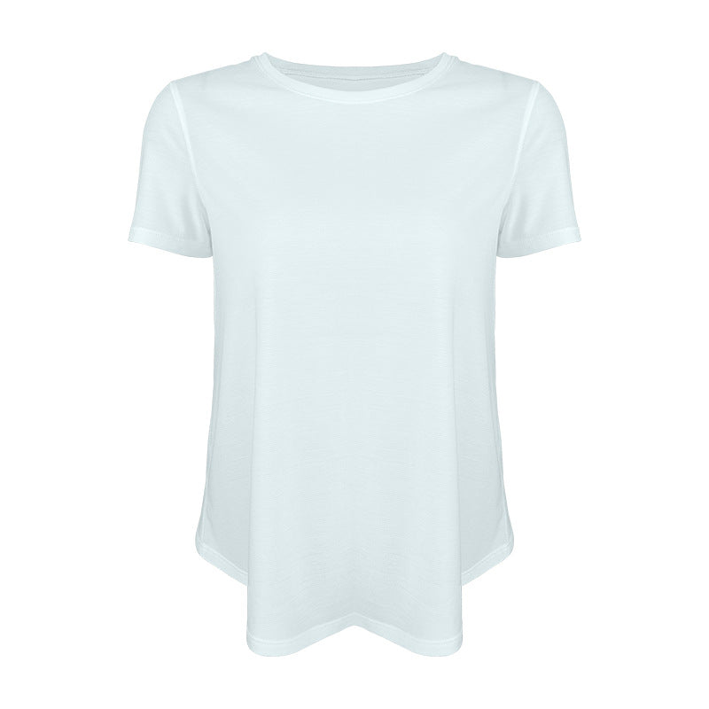 Women's casual T-shirt with breathable functional material and generous cut