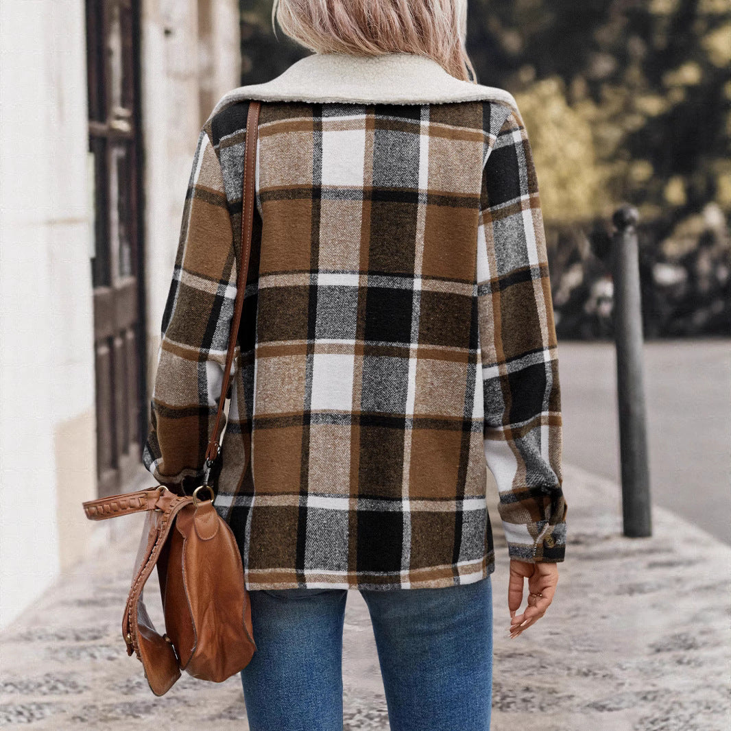 Women's casual checkered jacket with soft lining and practical pockets