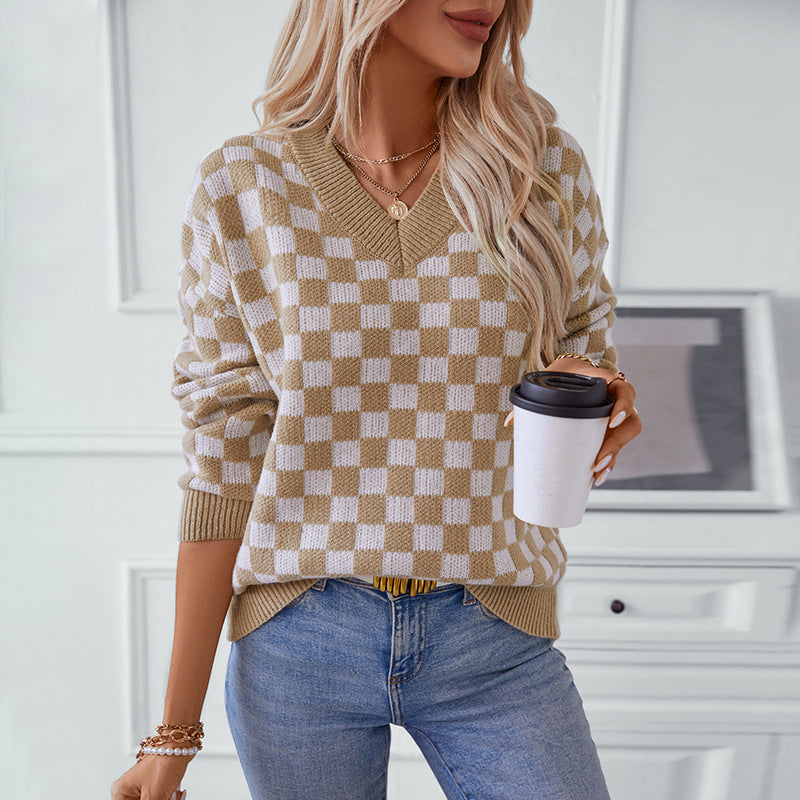 Women's Casual V-Neck pullover with Check Pattern and Loose Fit