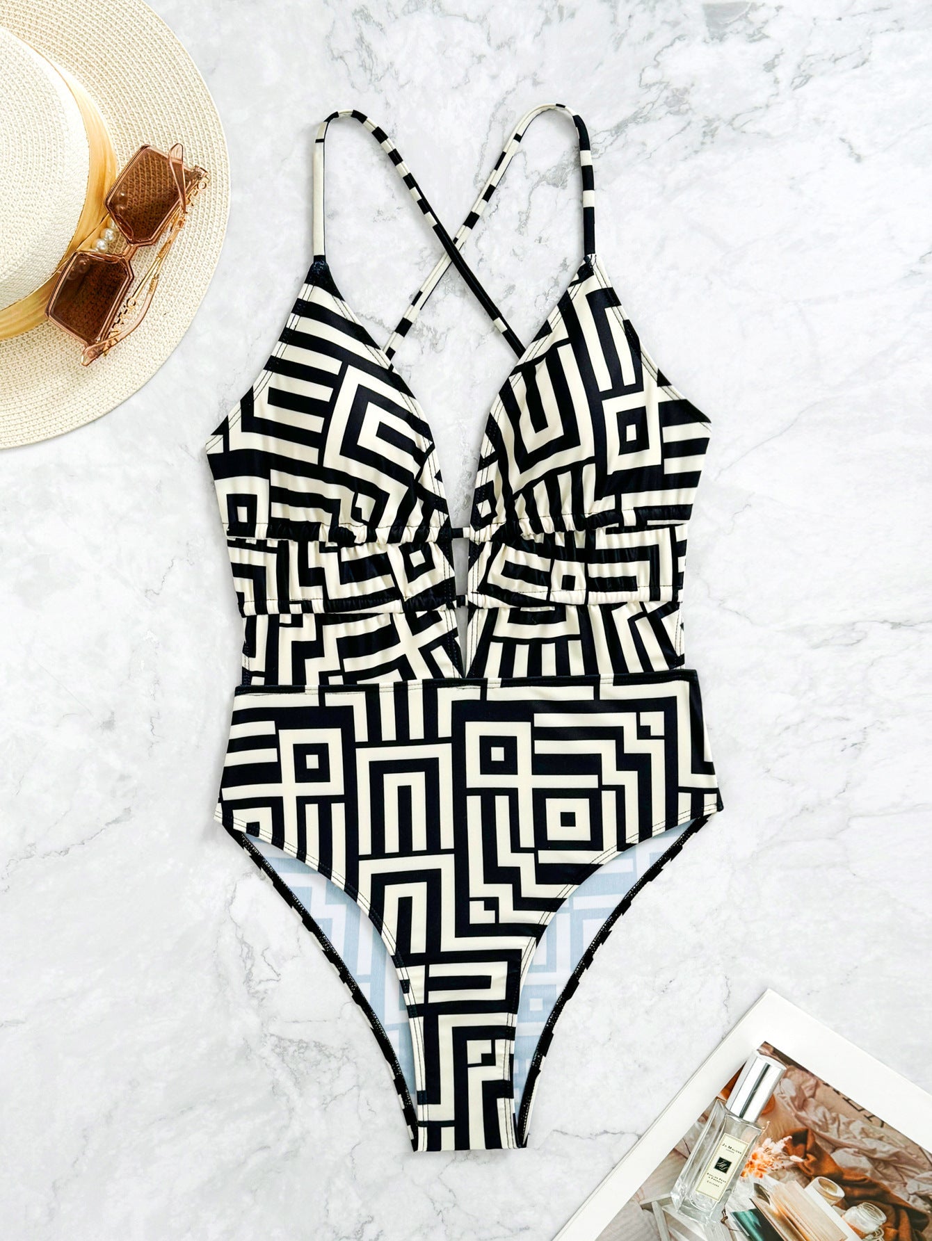 Women's Elegant Swimsuit with Geometric Pattern and Refined Cut-Outs