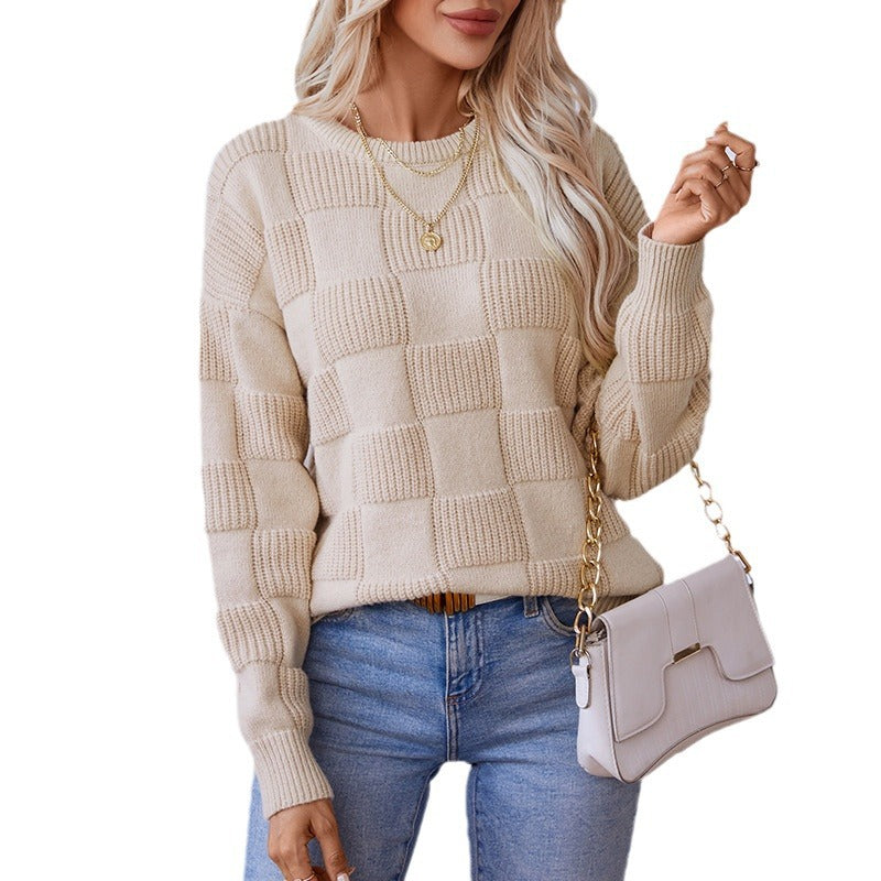 Women's patterned knit pullover with panoramic design and cozy texture