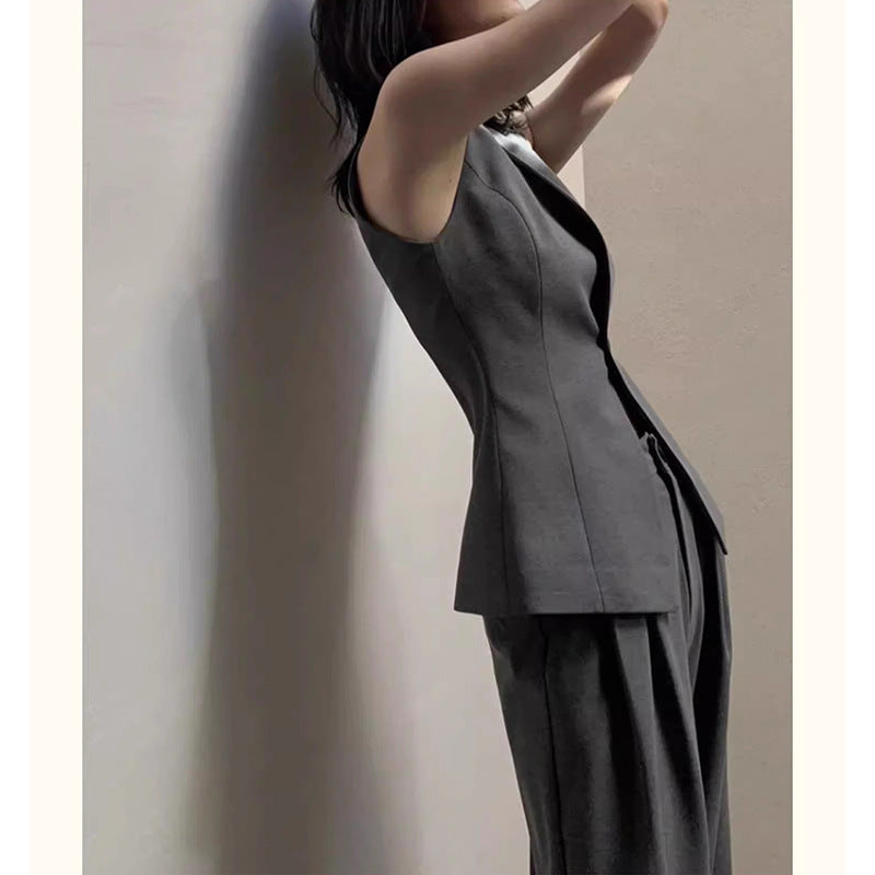 Women's Tailored Sleeveless Suit Set