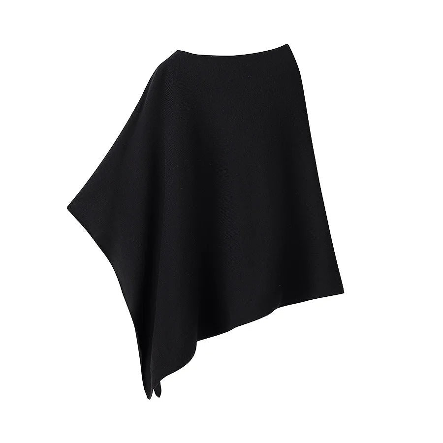 Women’s scarf poncho made of high-quality wool and elastic material