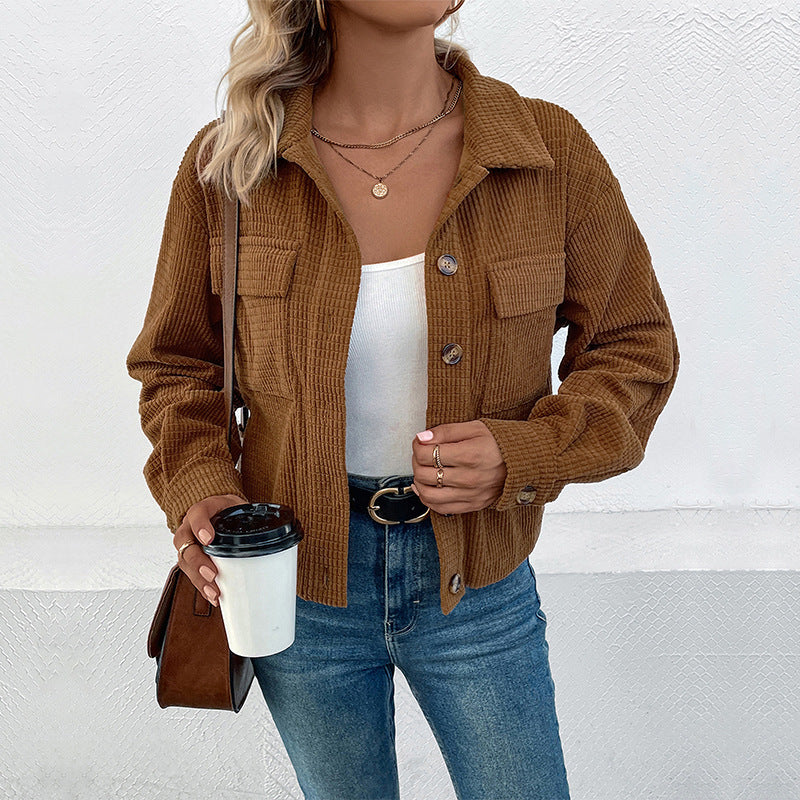 Women's cord jacket with two patch pockets and a casual fit