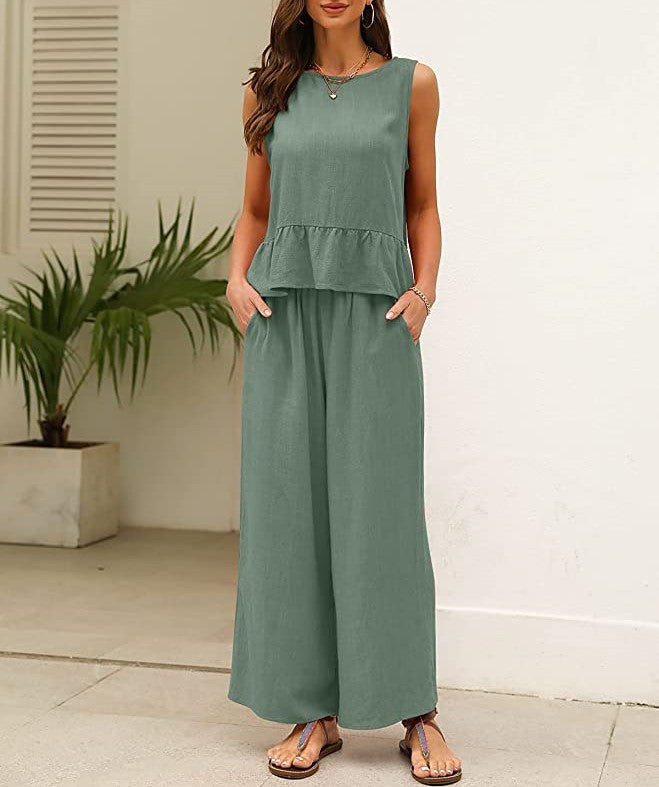Ladies airy jumpsuit with ruffled hem