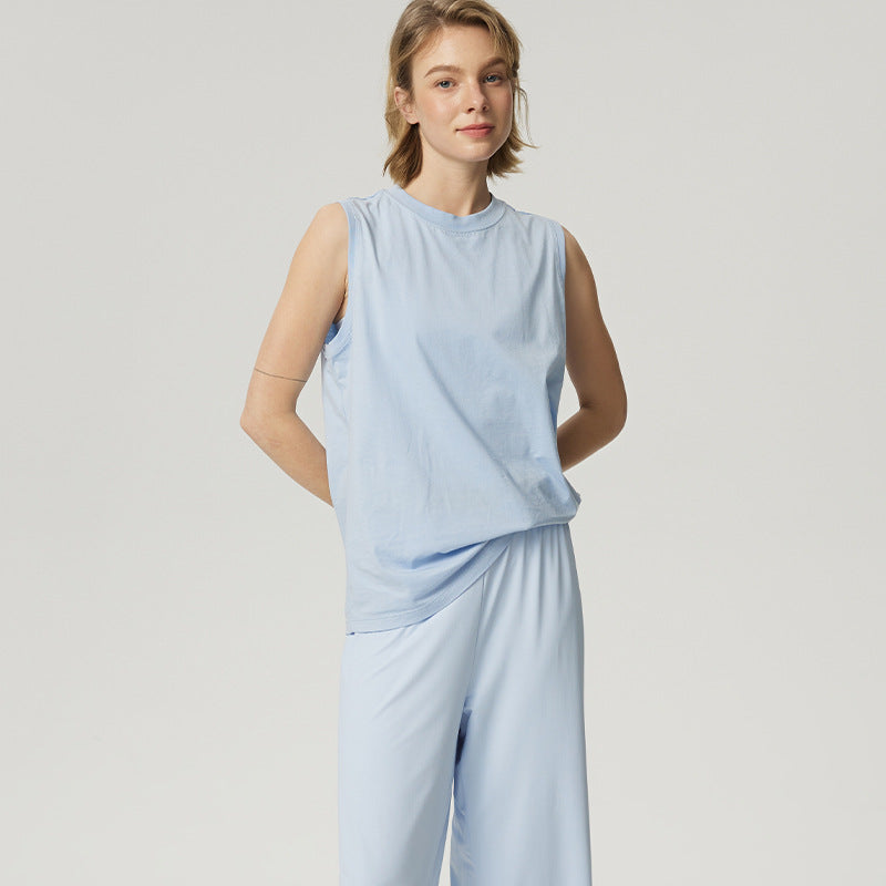 Women's sleeveless shirt