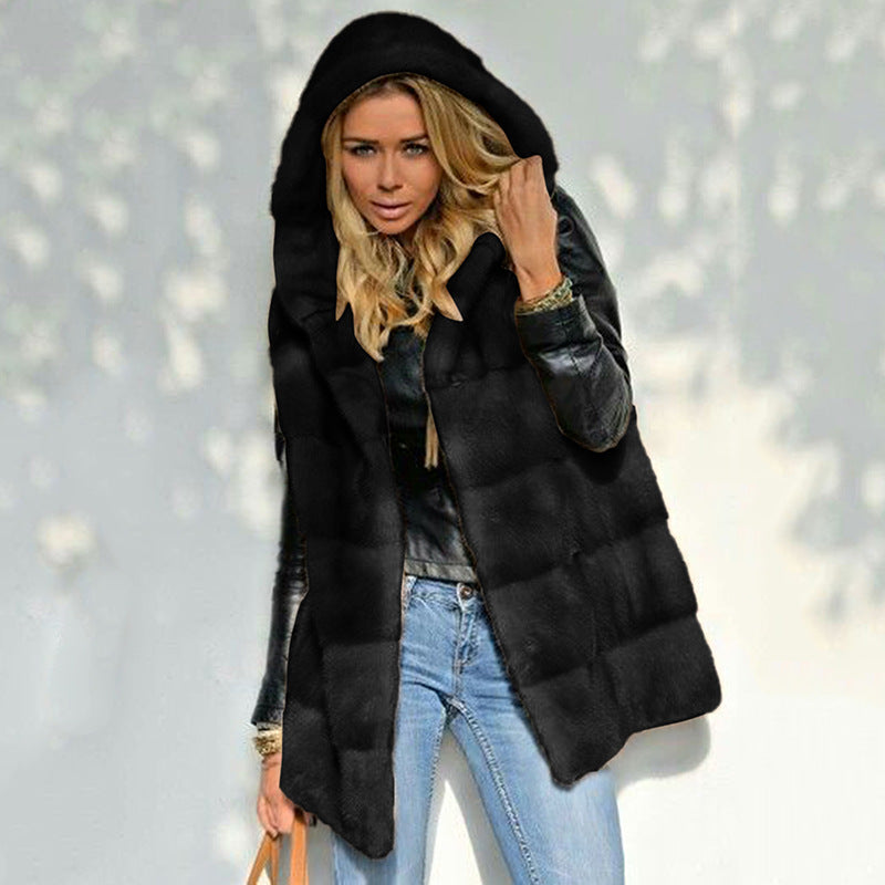 Women’s fleece vest with hood