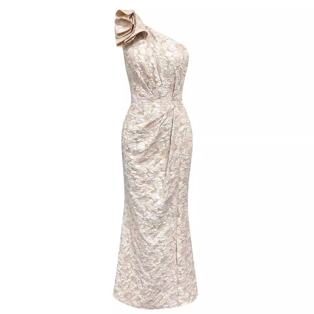 Ladies Elegant Evening Dress with Asymmetrical Shoulder Design and High Slit