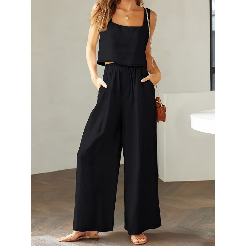 Ladies casual jumpsuit with wide leg and practical pockets