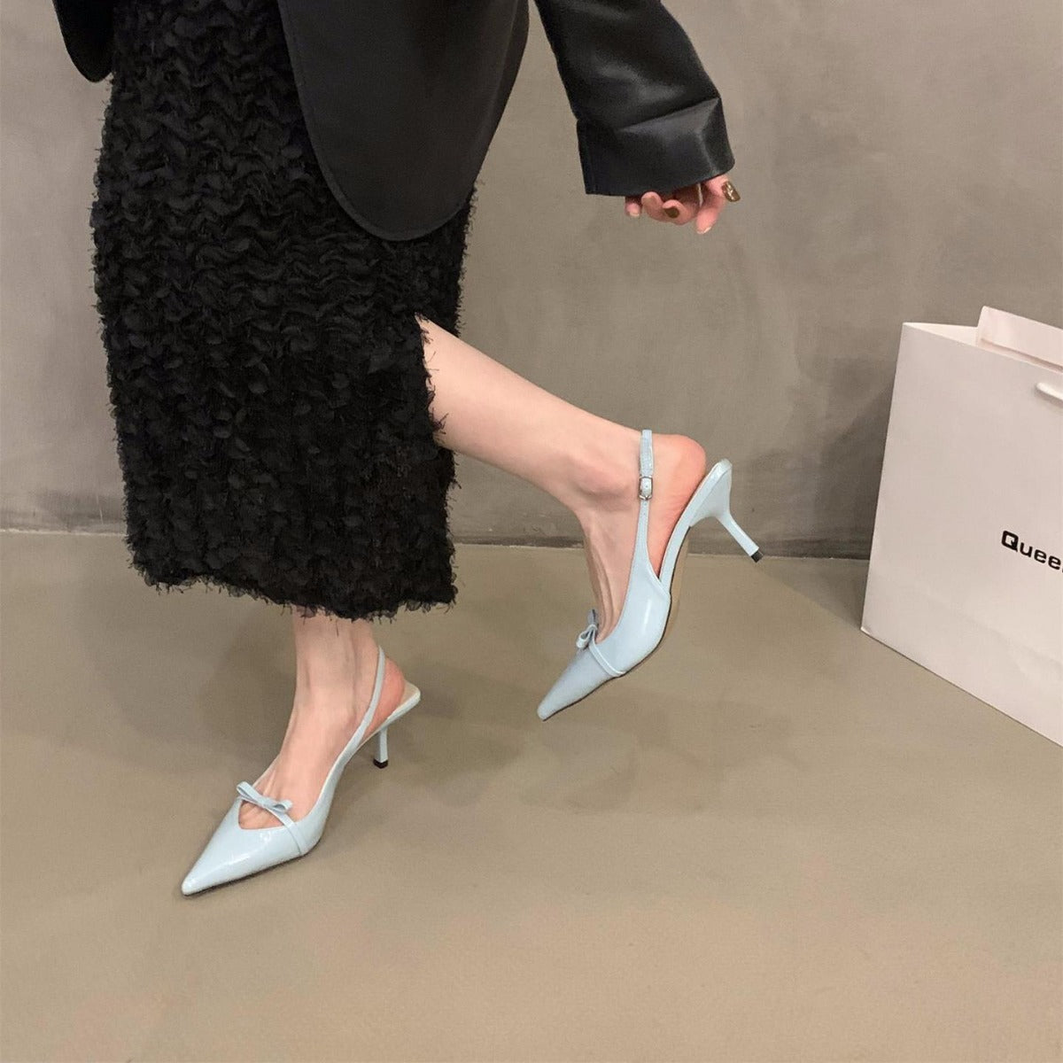 Women's Slingback Pumps with elegant cut and fine strap