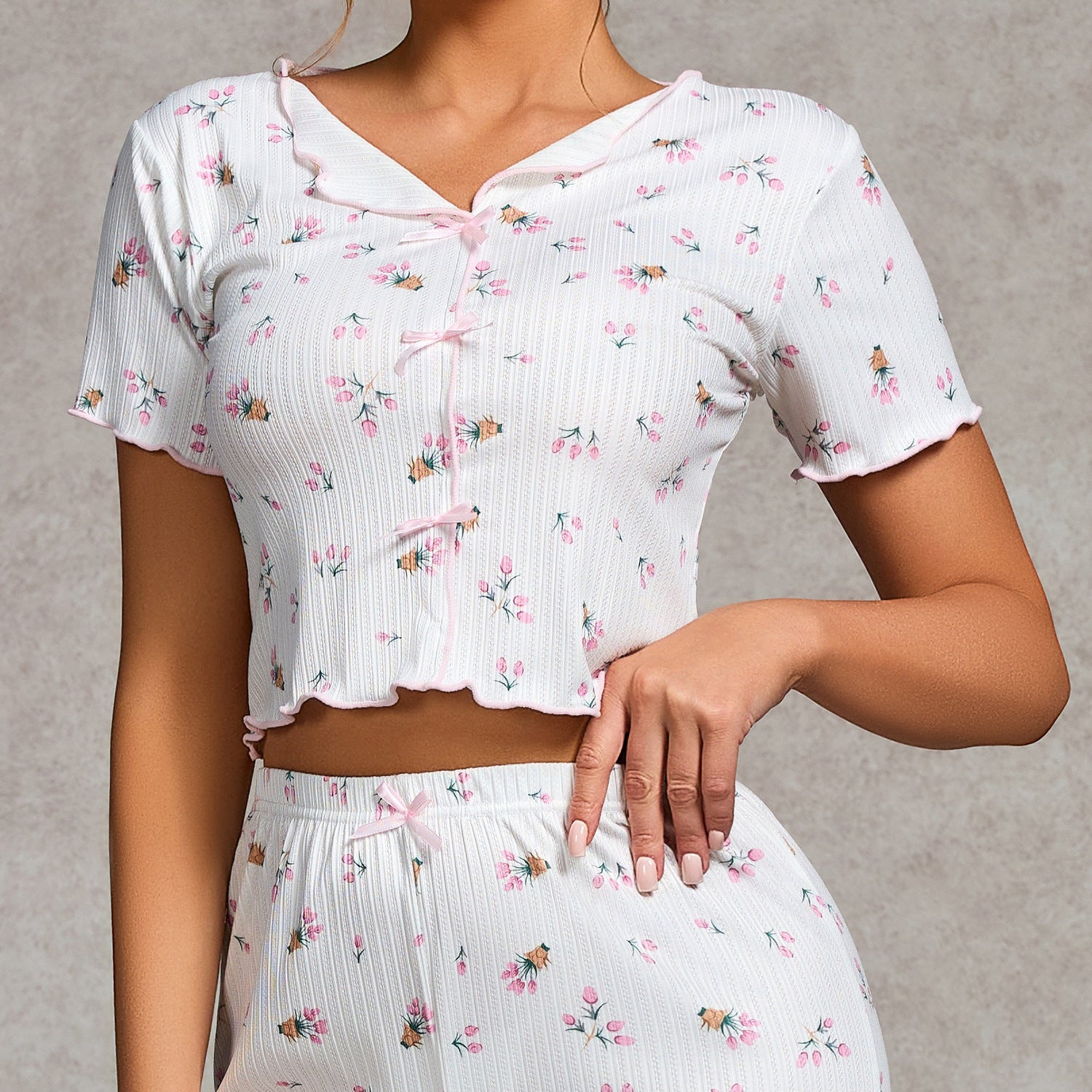 Women's Pajama Set with Floral Design and Elastic Waistband