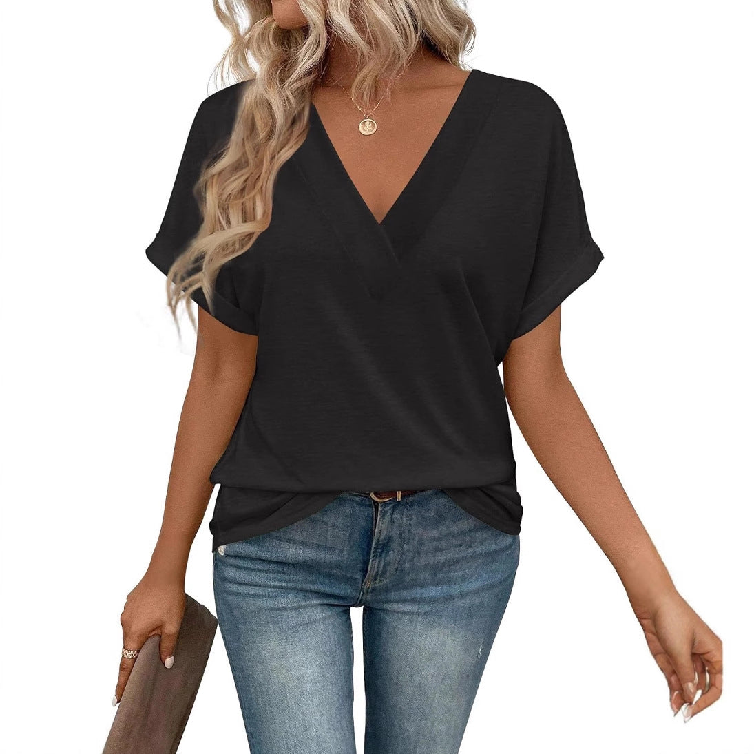 Women’s casual V-neck t-shirt made of high-quality jersey