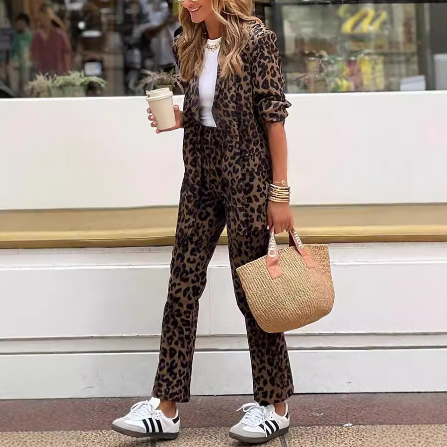 Women's Elegant Blazer-Trousers Suit in Trendy Leopard Print
