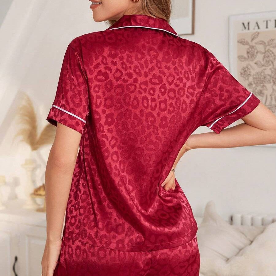 Women's Pajama Set with Elegant Leopard Print