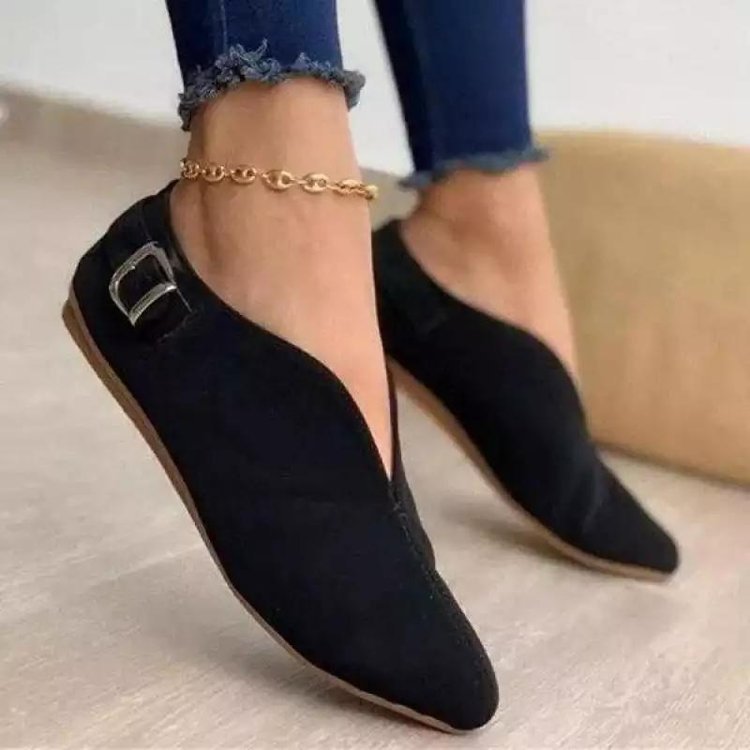 Ladies Elegant Moccasins With Fashionable Strap and Pointed Toe Area W&w