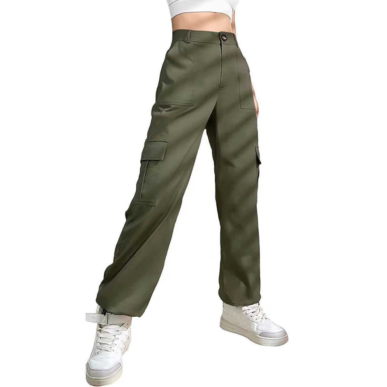 Women's cargo pants with practical pockets and adjustable waistband