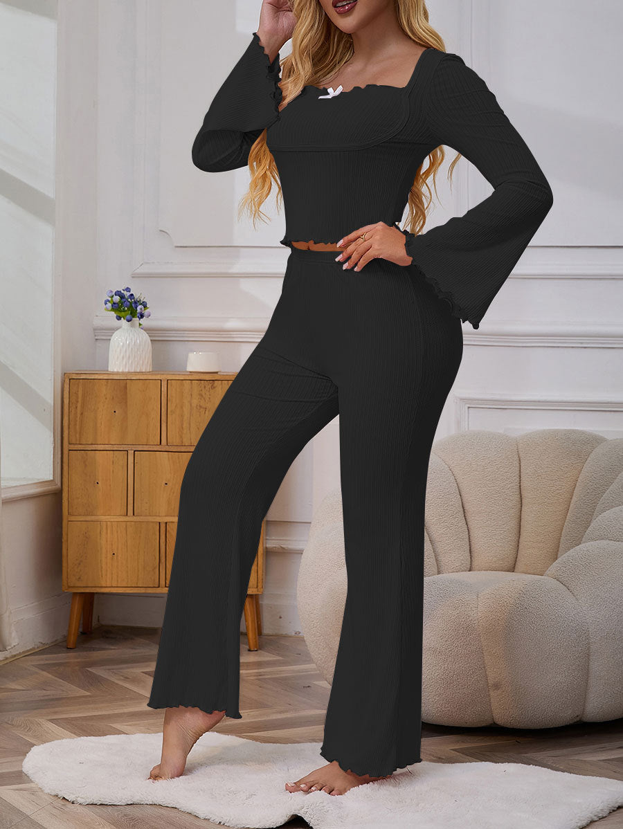 Women's Pajama Set with Flowing Sleeves and Ruffle Details