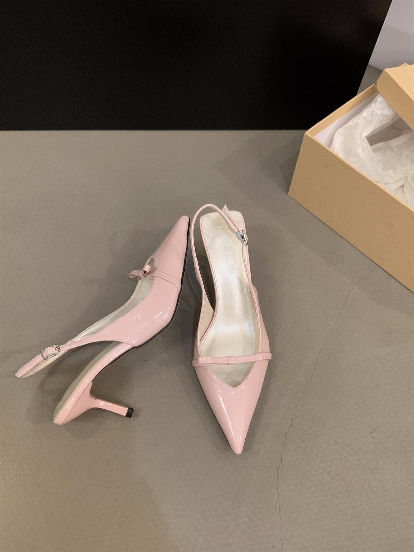 Women's Slingback Pumps with elegant cut and fine strap
