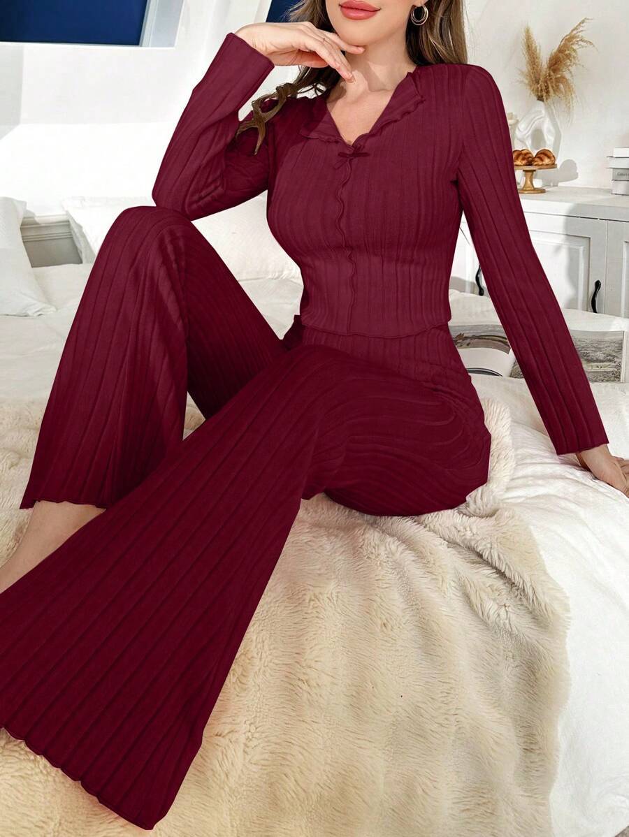 Women's elegant and comfortable pajama set with ribbed texture