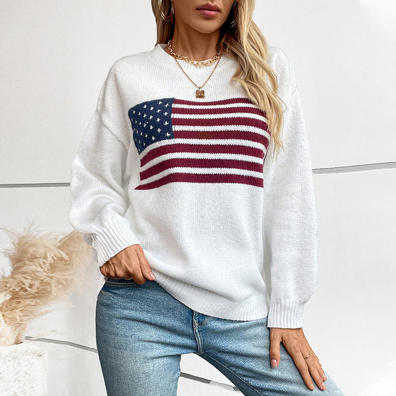 Ladies knit pullover with flag motif and round neckline
