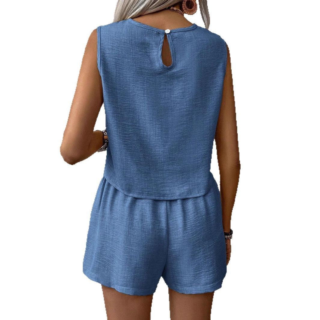 Women's casual summer outfit in high-quality material with sleeveless top and shorts