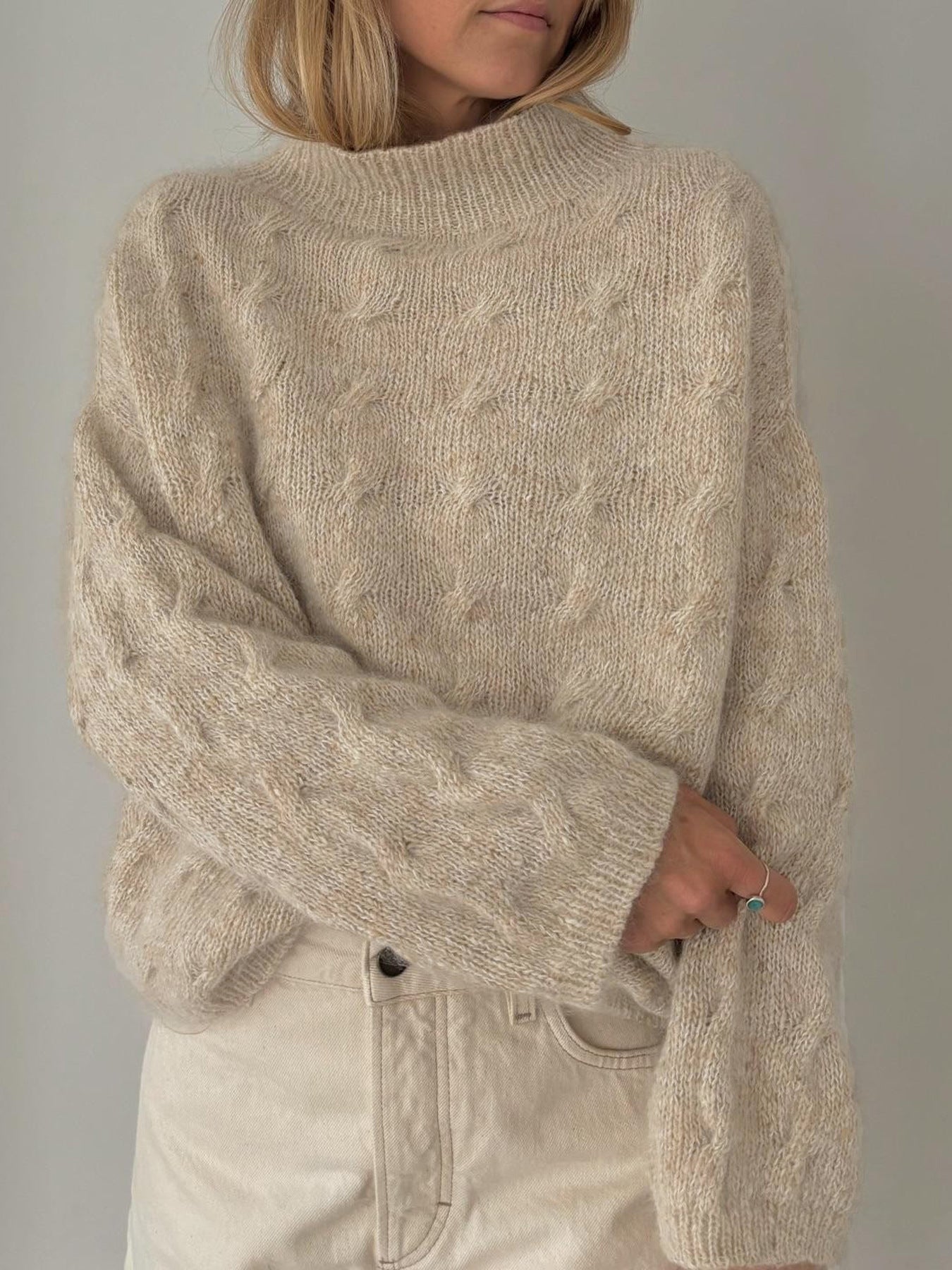 Women's chunky knit pullover