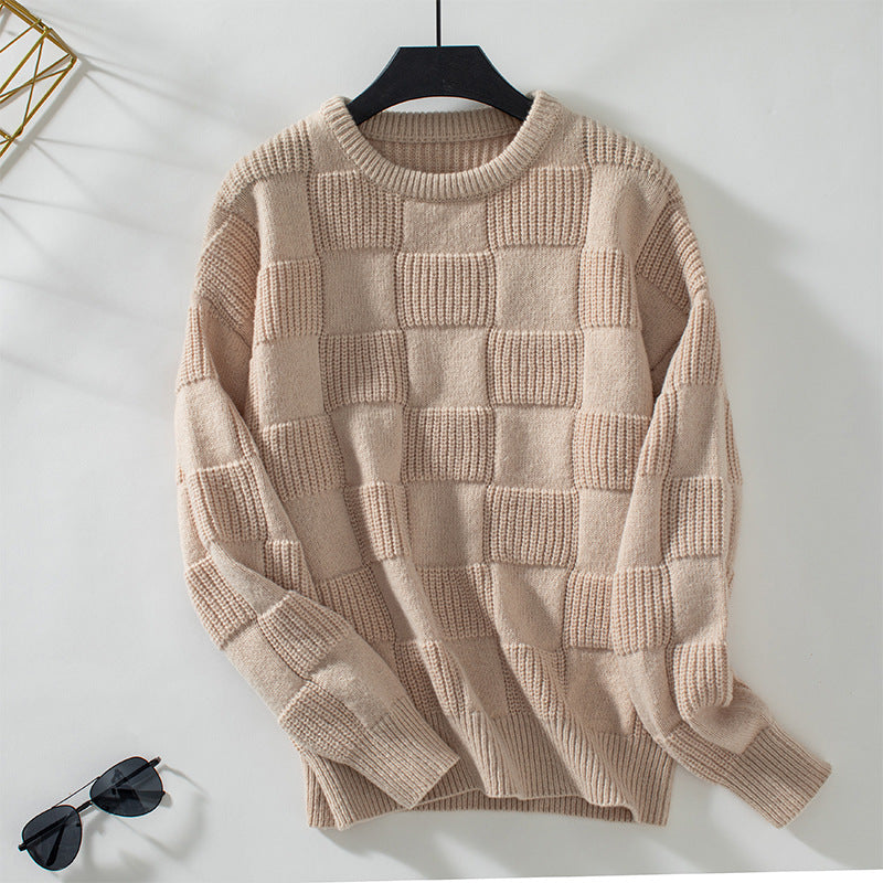 Women's patterned knit pullover with panoramic design and cozy texture