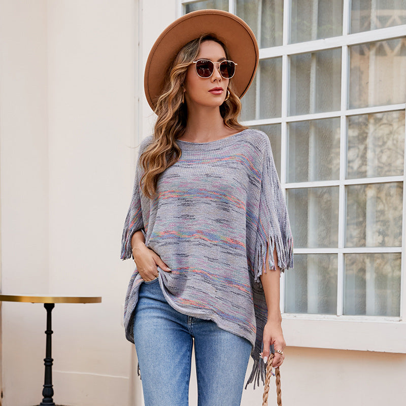 Ladies cozy poncho with fringed details