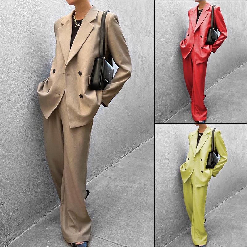 Women's suit jacket and pants in elegant oversized style