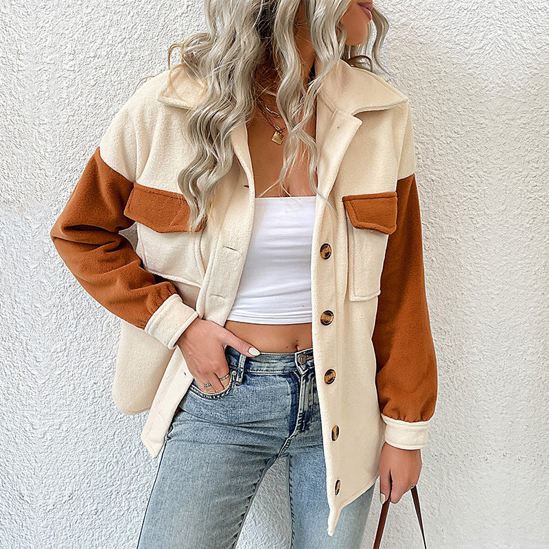 Ladies fashionable transitional jacket with pockets and contrasting sleeves