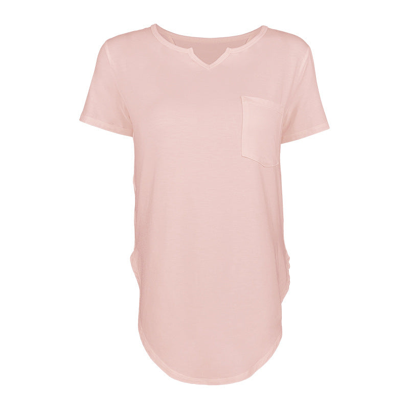 Women's casual T-shirt with practical pocket detail and round neck