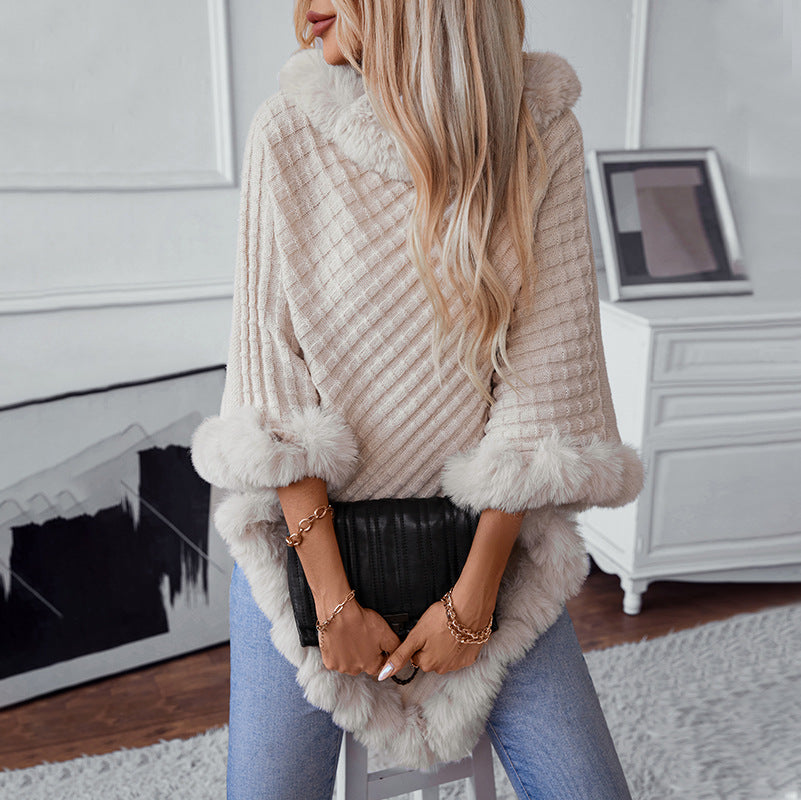 Women's cozy knitted blanket with luxurious faux fur trim