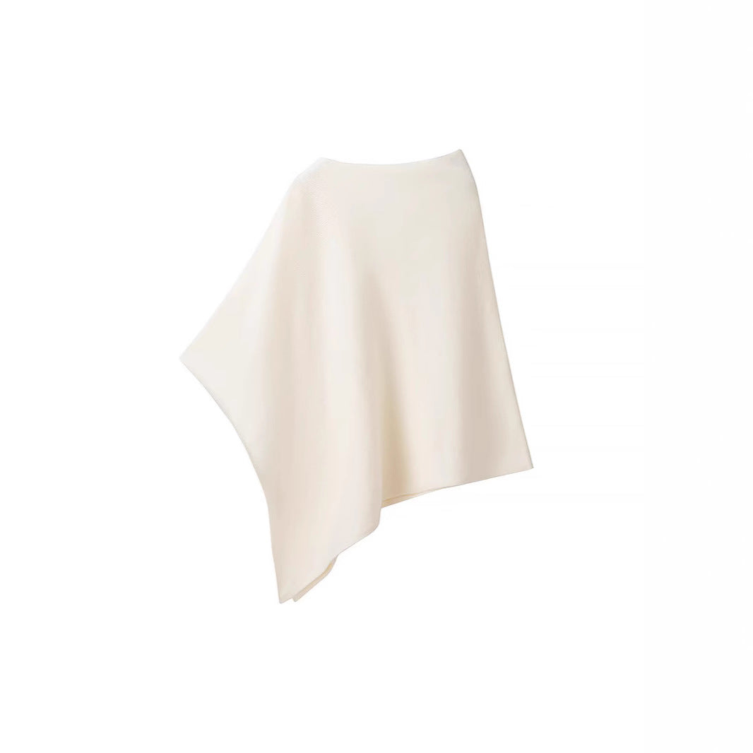 Ladies poncho made of soft, high-quality material with an elegant cut