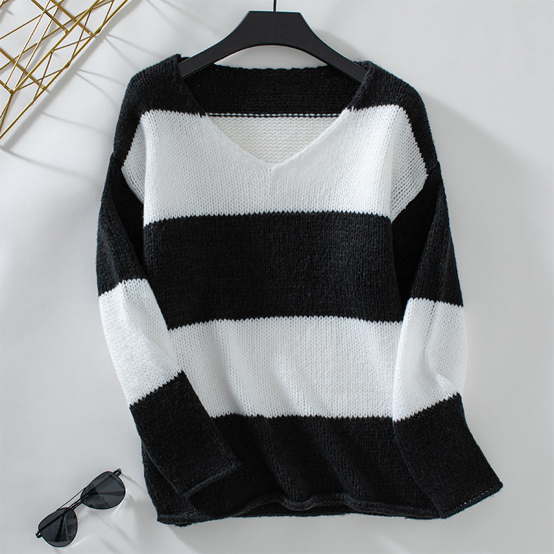 Women's casual V-neck knitted pullover with generous stripe pattern