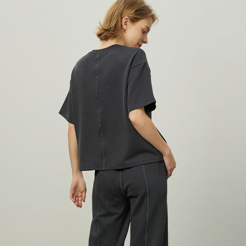 Women's casual oversized sports shirt made of breathable textured fabric