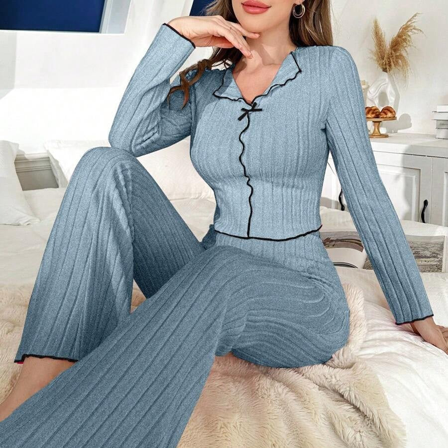Women's elegant and comfortable pajama set with ribbed texture