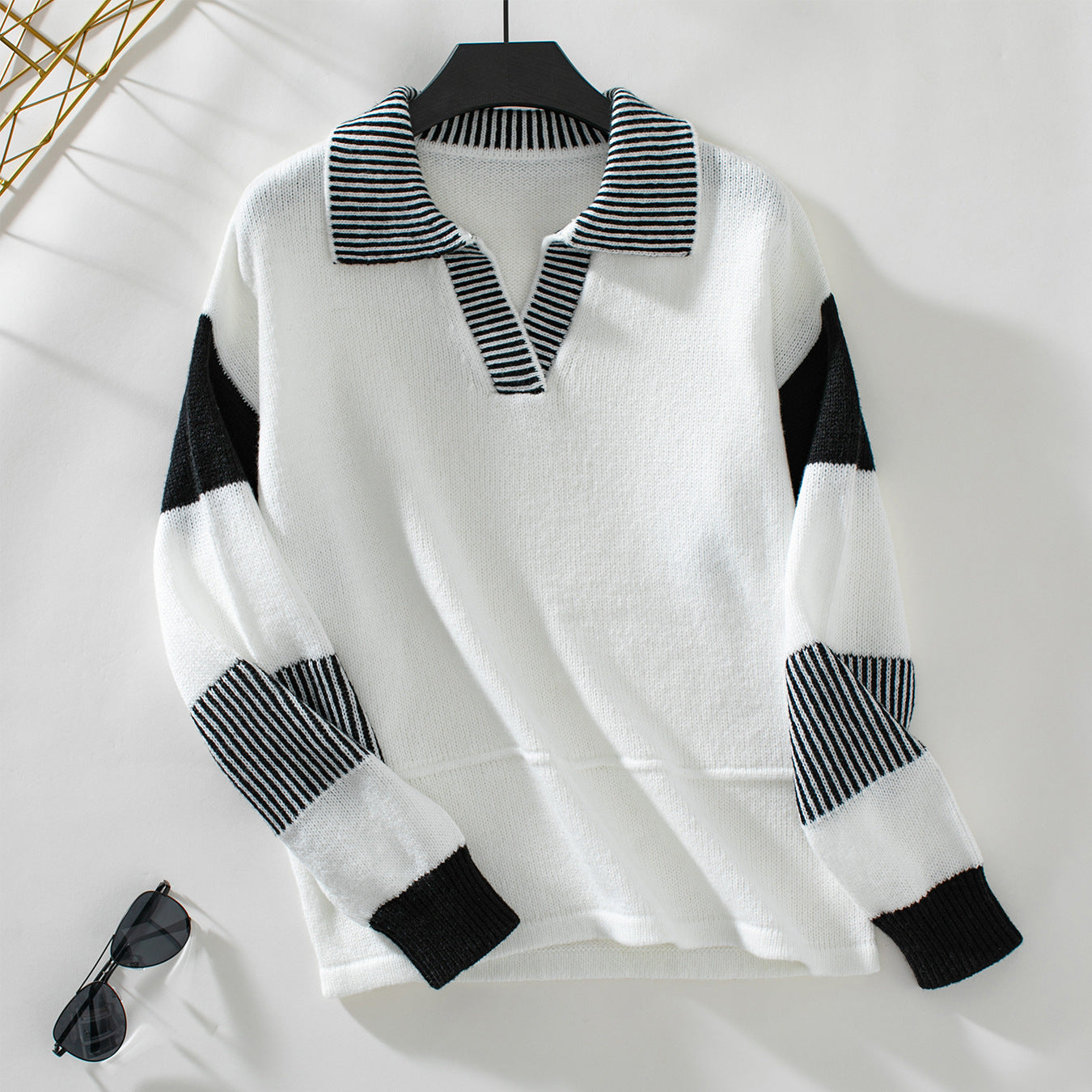 Ladies fashionable pullover with polo collar and contrasting stripes